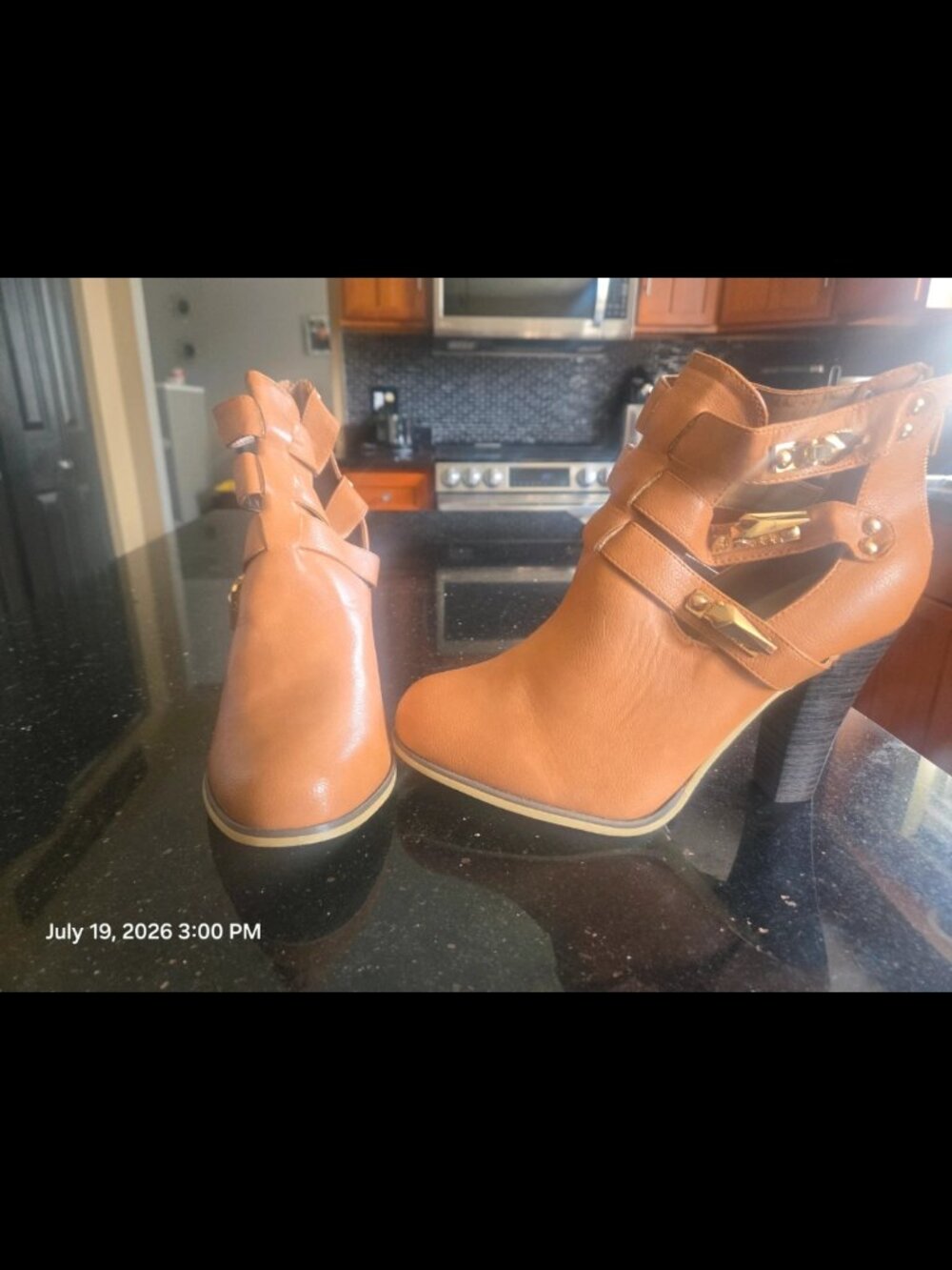 Torrid brand Women's 11 NWT Tan Camel Colored Heeled Boots Booties Shoes